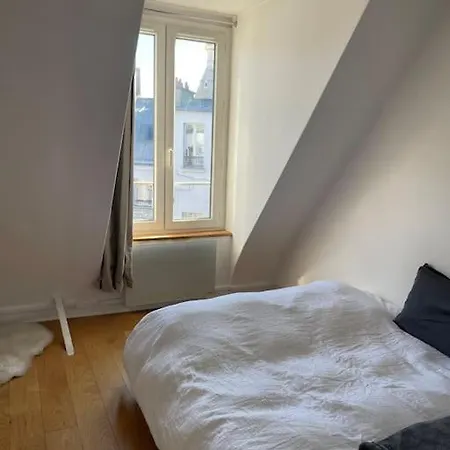 Studio Dans Apartamento *